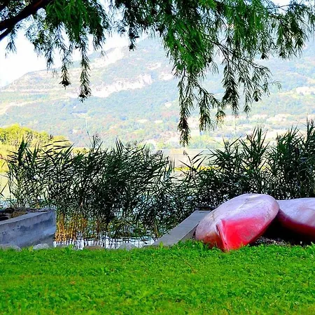Sleeps 21 With Pool And Air Con Annone di Brianza