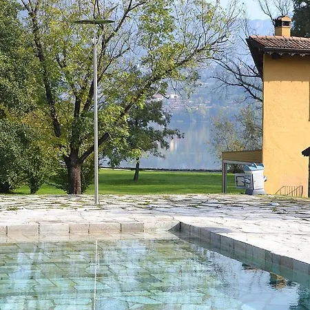 Villa Sleeps 21 With Pool And Air Con Annone di Brianza