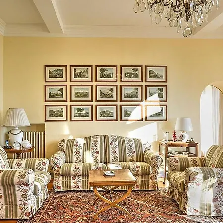 Sleeps 21 With Pool And Air Con Villa *