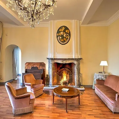 Sleeps 21 With Pool And Air Con Villa *